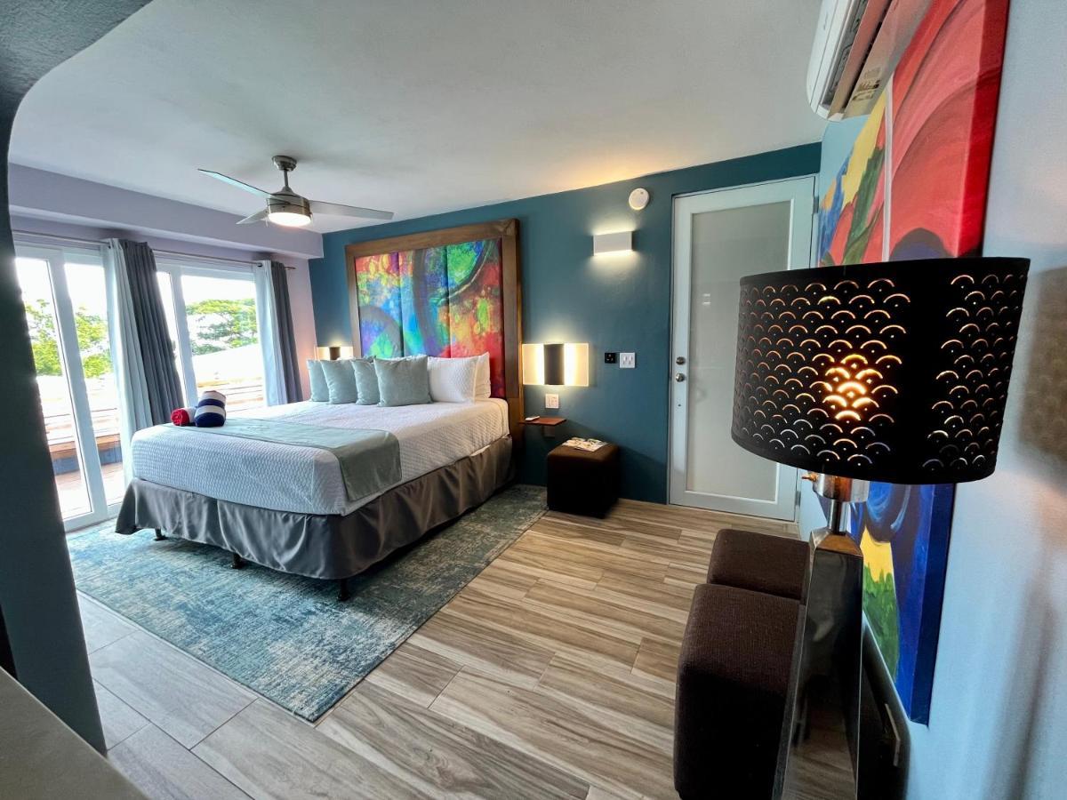 ויסקז Old Crow Hotel And Suites מראה חיצוני תמונה