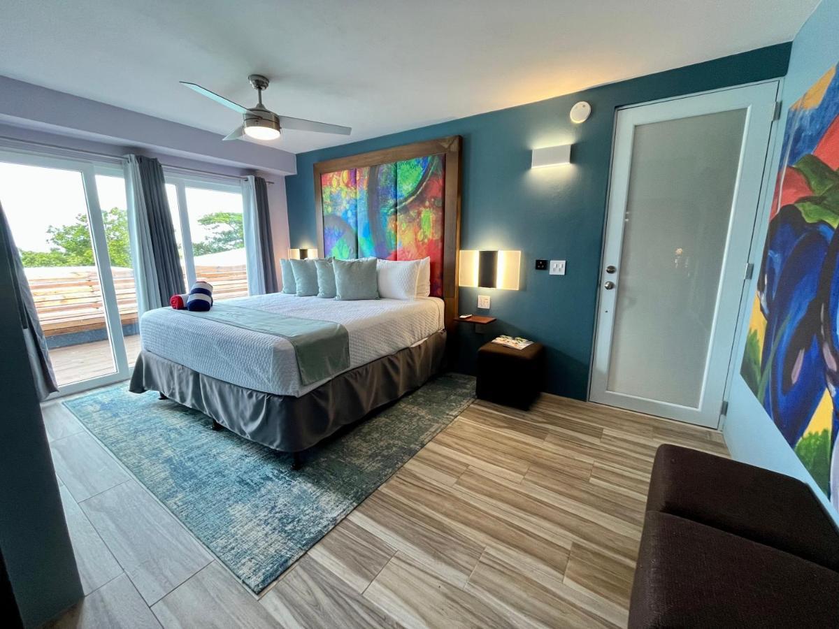 ויסקז Old Crow Hotel And Suites מראה חיצוני תמונה